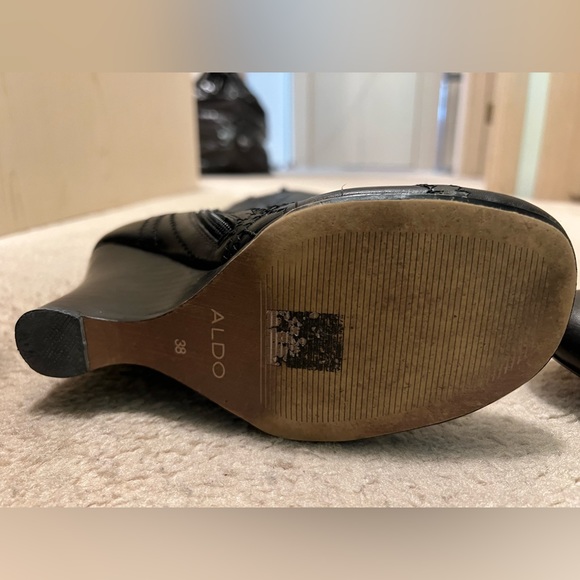 Women’s black wedge high boots. - Picture 4 of 4